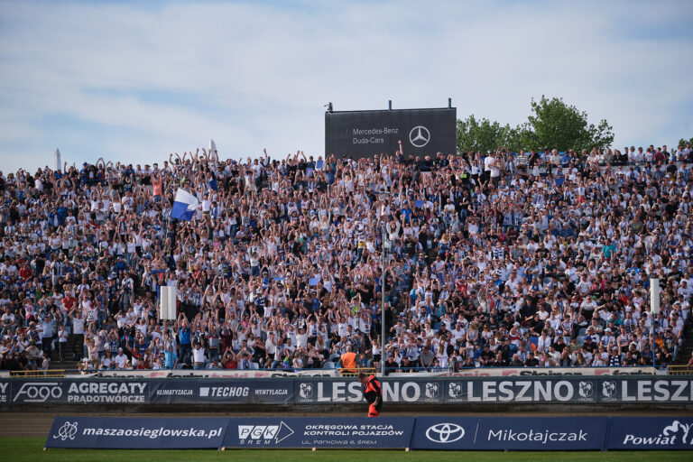 Frekwencja na Smoku i innych stadionach