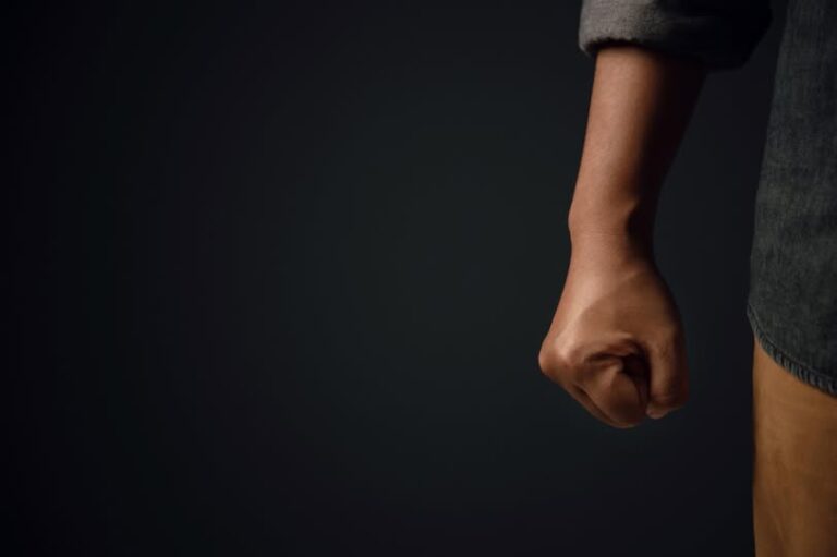 Brutalny atak 16-latka na taksówkarkę w Lesznie