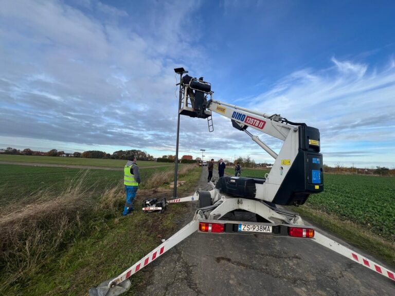 Lampy solarne stanęły na Antonińskiej