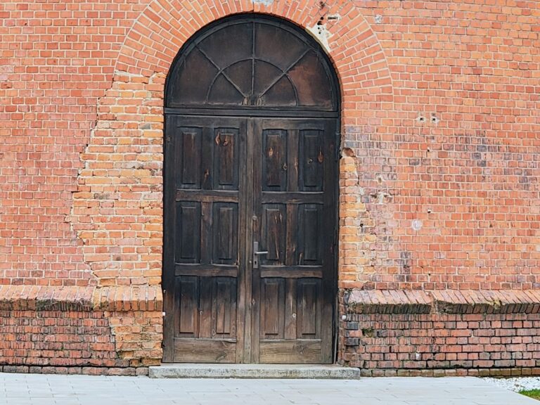 Leszno dofinansuje renowację zabytkowych wrót Wieży Ciśnień