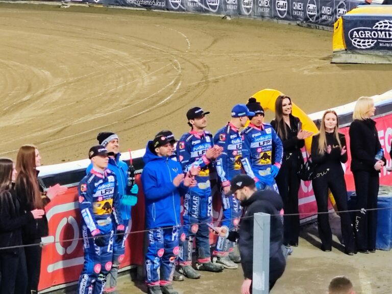 Byki górą na inaugurację Ekstraligi 2026