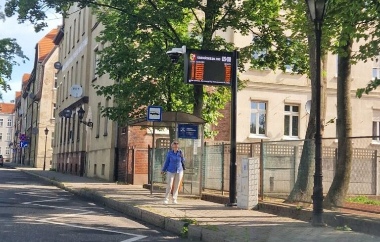 Elektroniczne tablice na przystankach